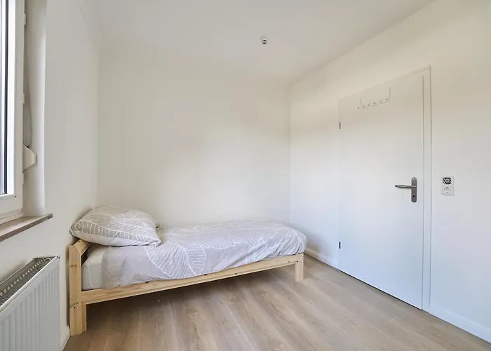 Haus Weinberg * Felsberg